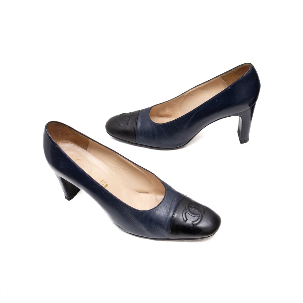 Vintage Chanel Black /Blue Leather Pointed-Toe Pumps  High Heel– Size(US10/EU40)