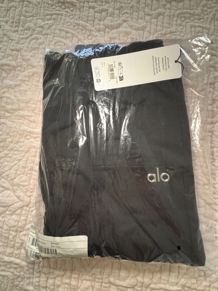 ALO Accolade Straight Leg Sweatpants for Women Comfortable Lounge Pants