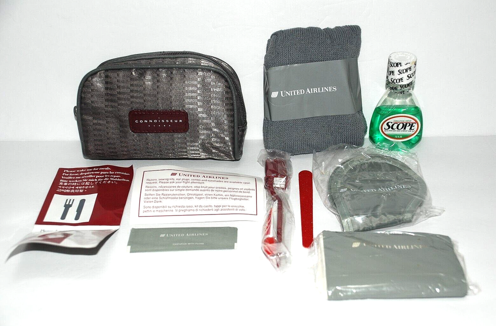 UNITED Airlines Connoisseur Class 1991 Amenity Kit Travel Toiletry Bag