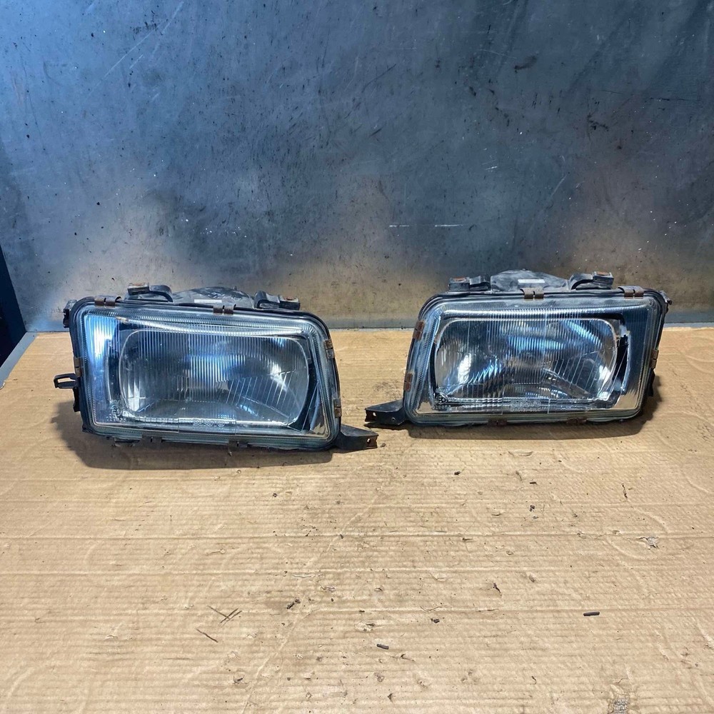 Audi 80 B4 Sedan Front Headlight Assembly Set AFTERMARKET