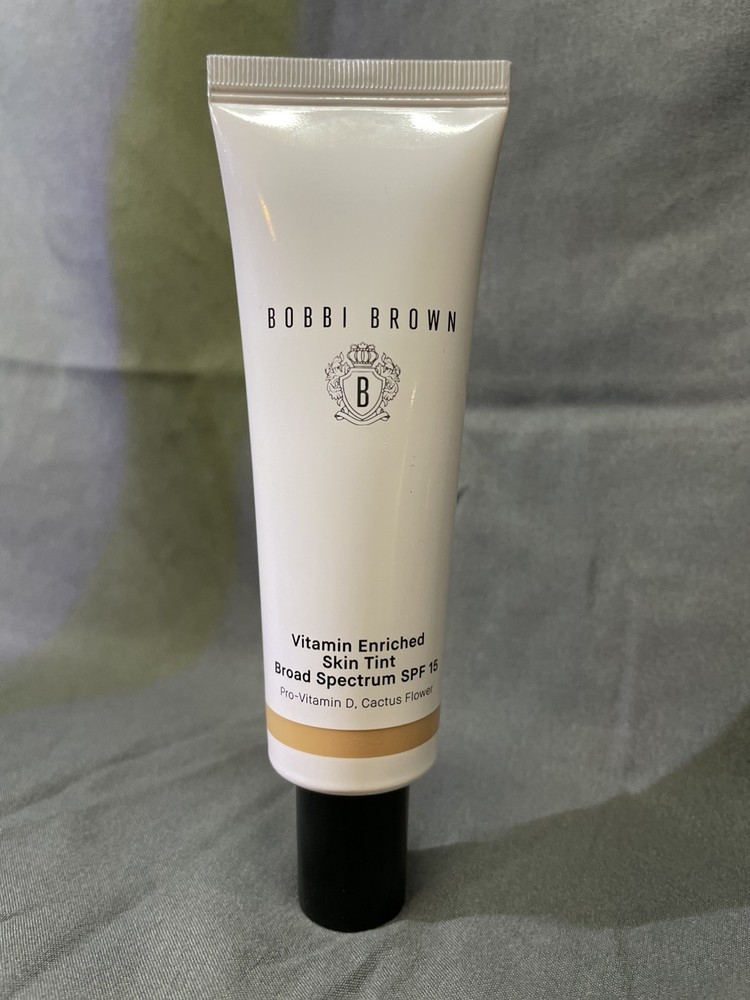 Bobbi Brown Vitamin Enriched Skin Tinted Moisturizer SPF15, Full Size, Medium #1