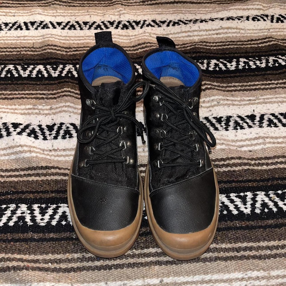 Men's Black Hiking Boots with Chunky Traction Soles