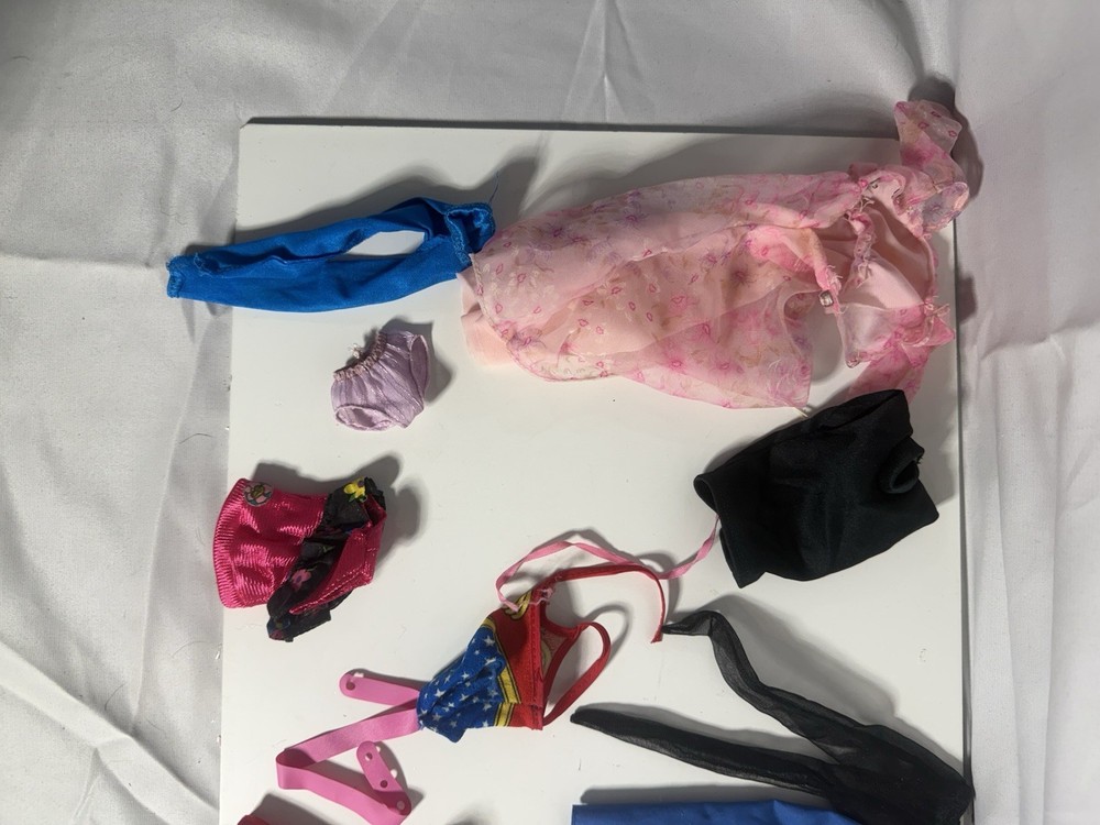 Vintage Barbie Clothes 1960/1970  Lot
