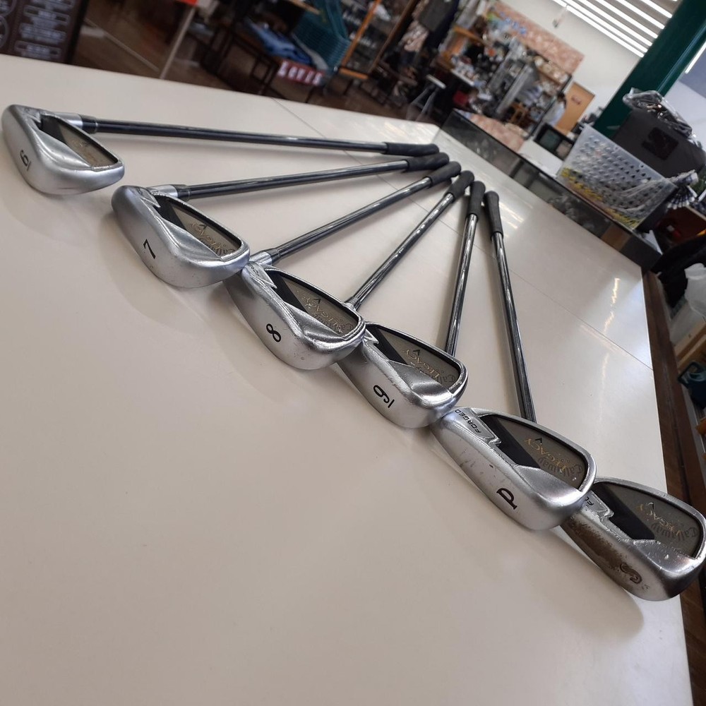 Callaway Legacy Men's 6-Piece Golf Iron Set