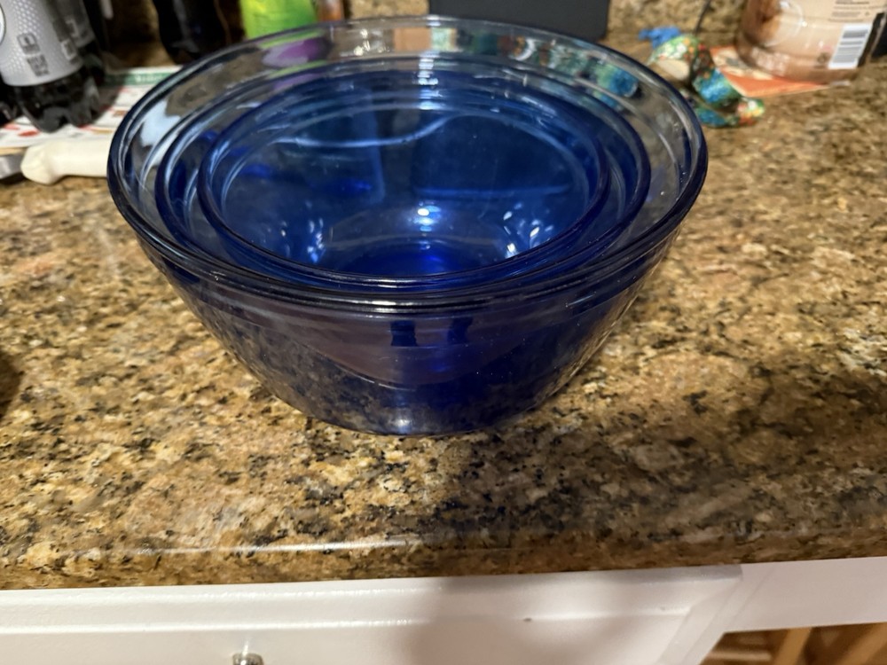 Vintage Anchor Hocking Cobalt Blue Glass Nesting Mixing Prep Bowls Set of 3