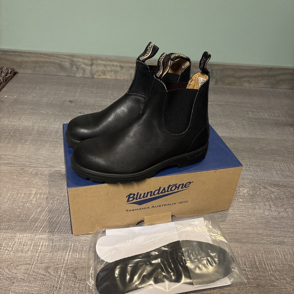 Blundstone 558 Unisex Chelsea Boot Black Size 7.5 Men 9.5 Women