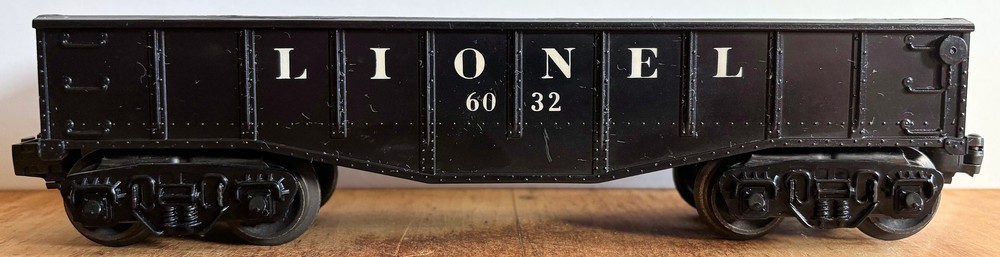 LIONEL 6032 O-Gauge POSTWAR BLACK GONDOLA CAR *NO BOX* CIRCA 1952-1954 w/KNUCKLE