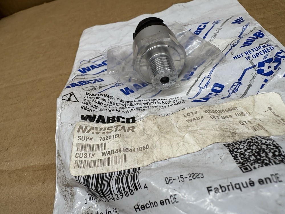 WABCO 16-Bar Air Suspension Pressure Sensor 441 044 106 0