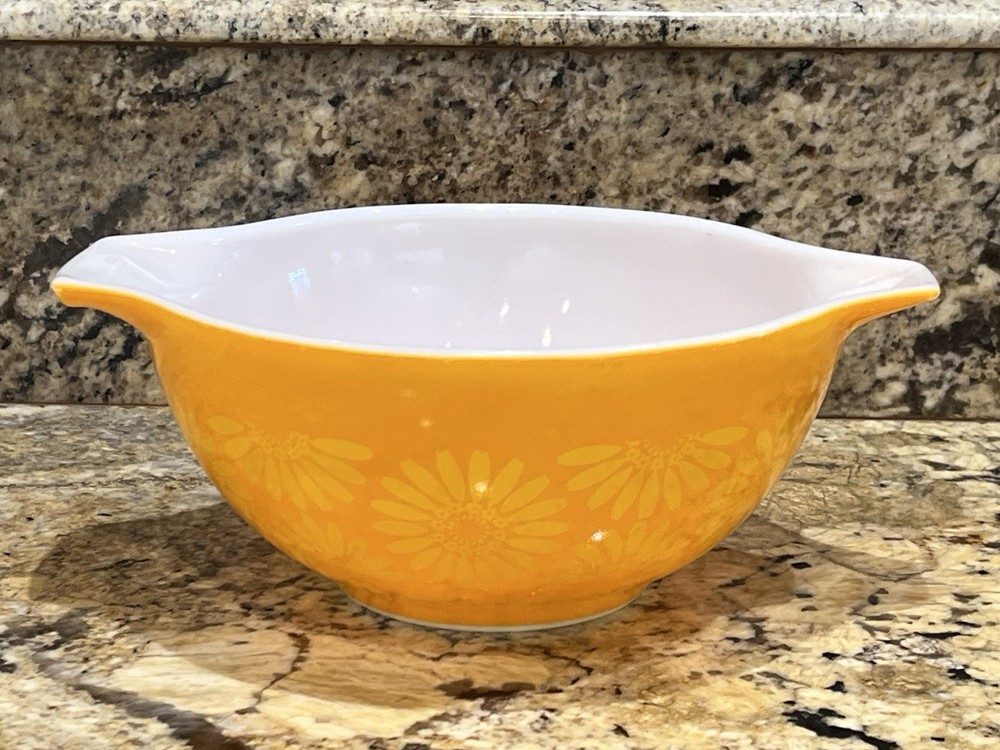 Vintage Pyrex Orange Sunflower Daisy Cinderella Mixing Bowl 1.5qt #442