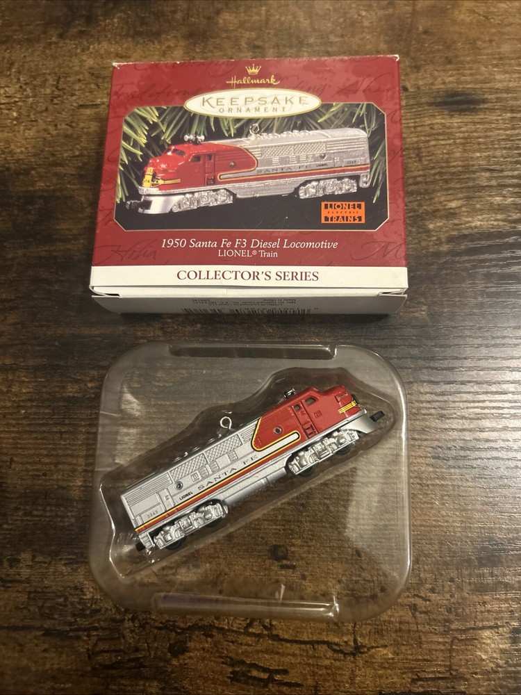1997 Lionel Hallmark Keepsake Ornament Train 1950 Sata Fe Diesel Locomotive AE