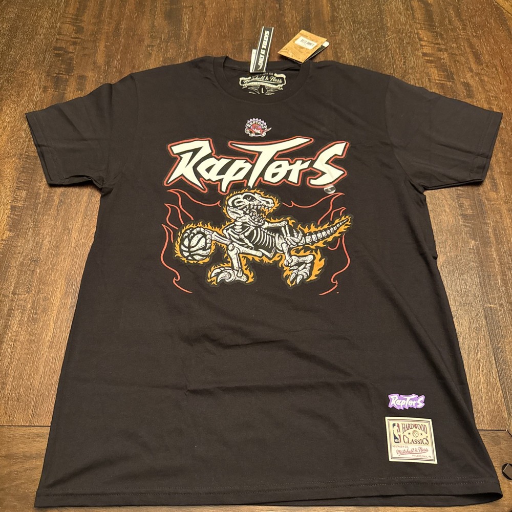Large Mitchell And Ness Toronto Raptors T Shirt NWT