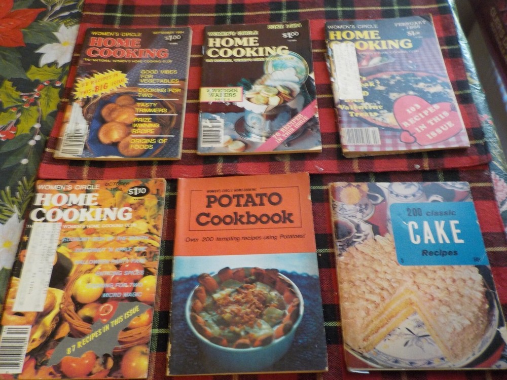 LOT 6 VINTAGE VARIOUS 1970s PAMPLET COOK BOOKS, WOMEN'S CIRCLE, POTATO'S & CAKES