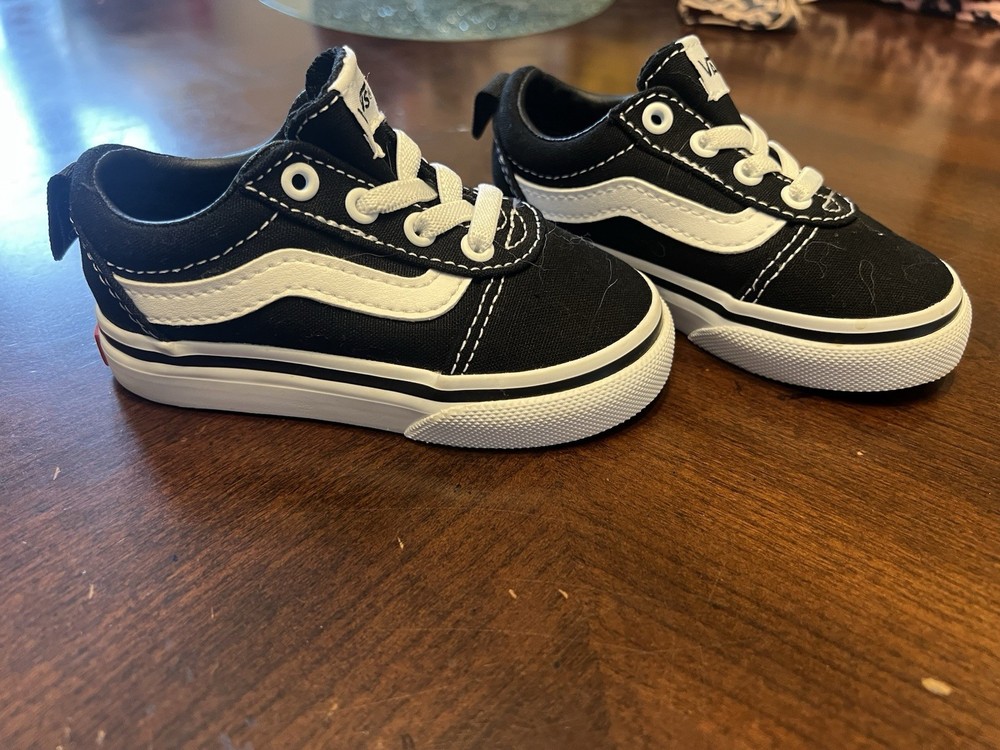 VANS Off the Wall Toddler Sneakers Size 5c
