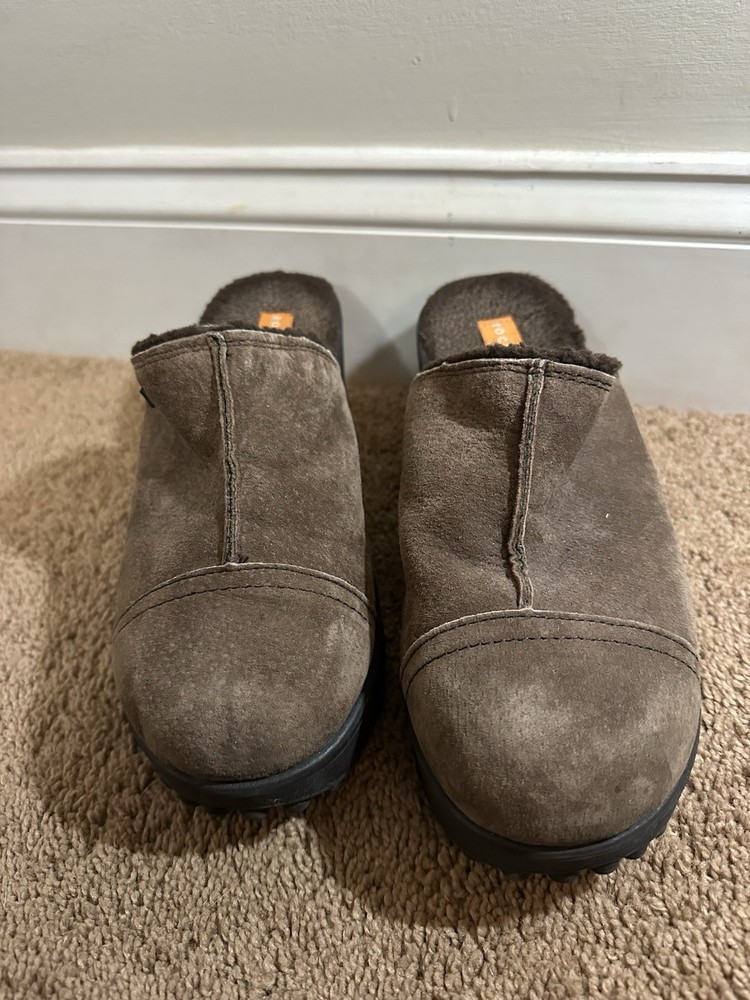 Rocket Dog Fran Women’s Faux Lined Brown Suede Clogs Slip On Size 9.5