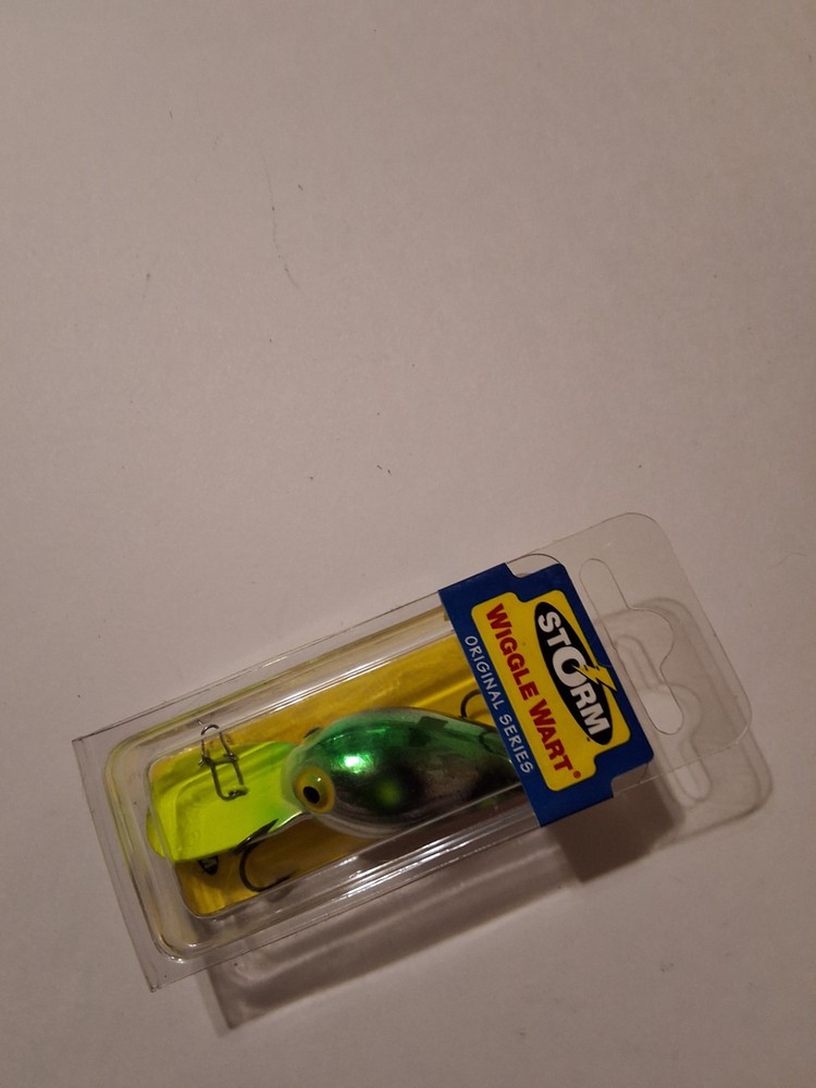 STORM WIGGLE WART ORIGINAL SERIES NOS V5677 CA WTRMLN HT DT  RARE FISHING LURE