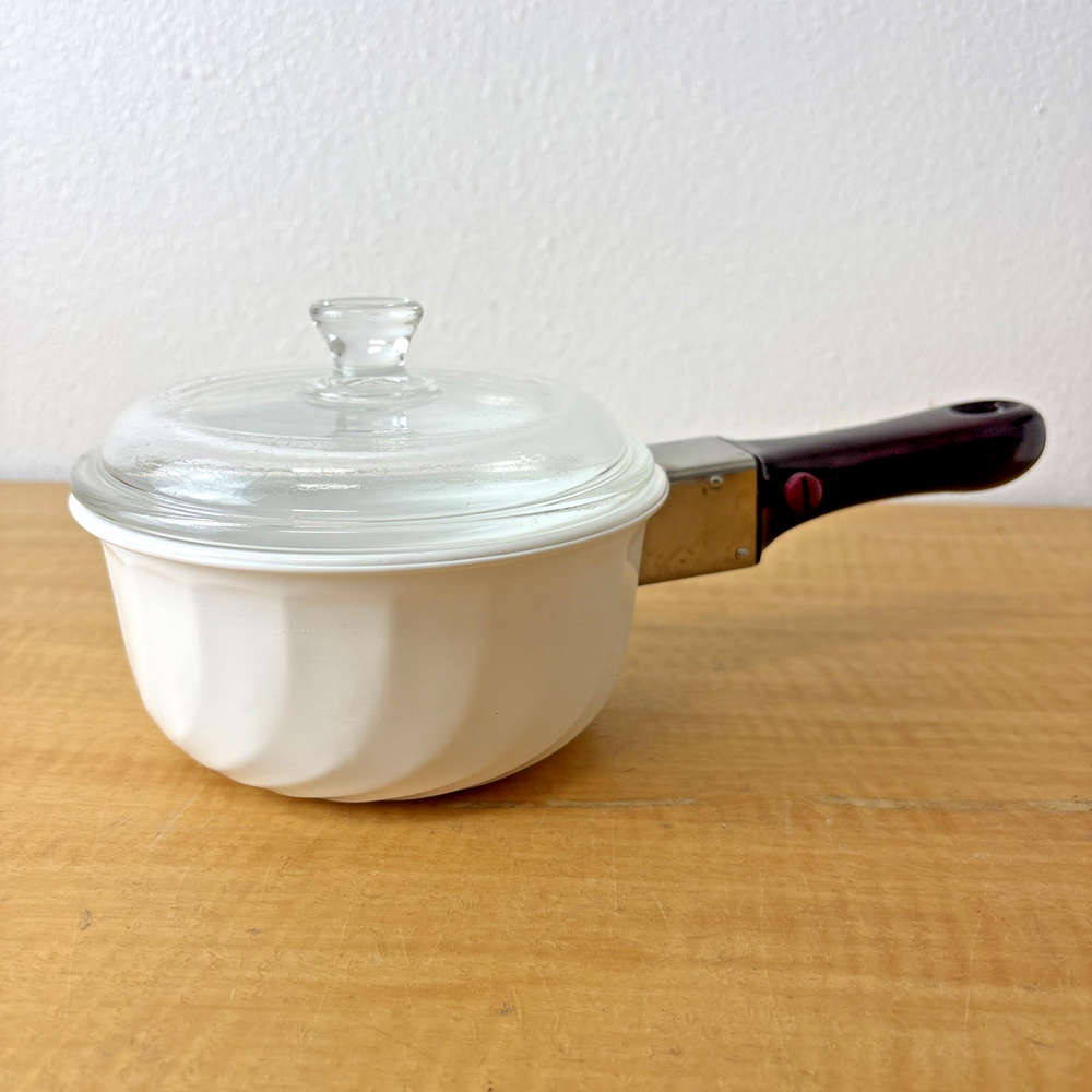 ACROFLAM France 6-inch White Swirl Saucepan with Lid and Detachable Handle  