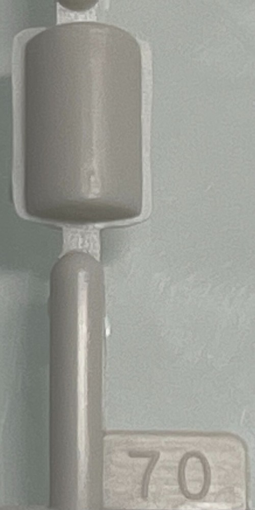 AMT Ertl 57 chrysler 300c scale 1:25 ( Vacuum Reservoir  ) no box