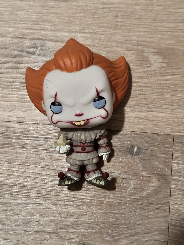 #5S Funko POP Movies IT Pennywise w/ Boat & Blue Eyes Clown Stephen King Horror