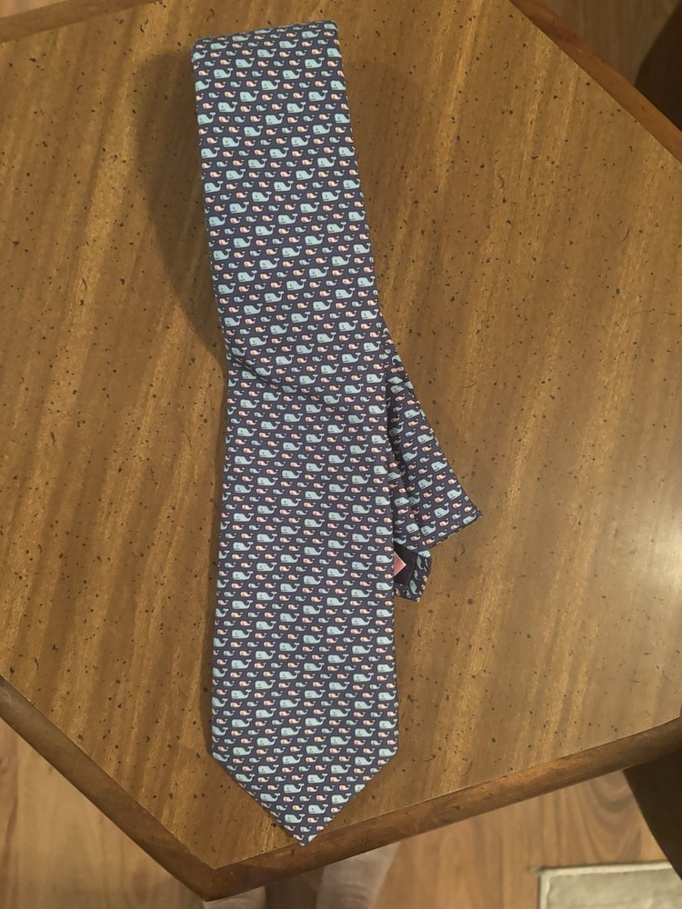 Vineyard Vines Men's 100% Silk Tie Blue Pink Whale Print Designer Handmade