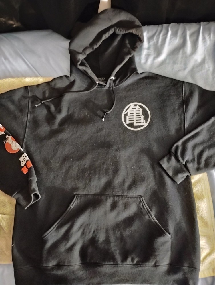 Dragon Ball Z Goku DBZ graphic black pullover hoodie adult size Large pre-owned