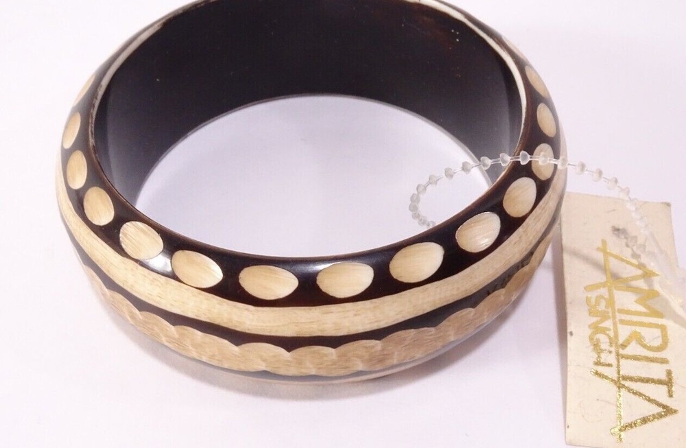 Amrita Singh Brown Tan Resin Etched Circle Bangle Bracelet NWT 98
