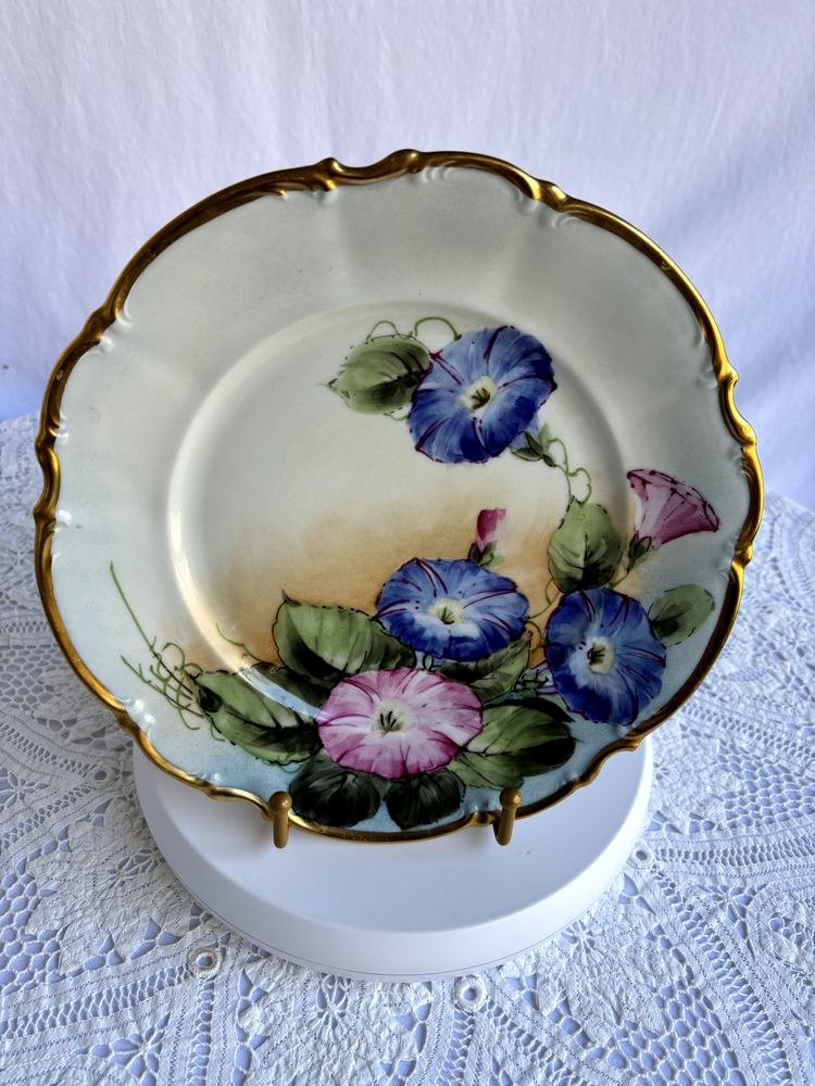 Porcelain Hand Painted Petunias Cabinet  Plate ❤️