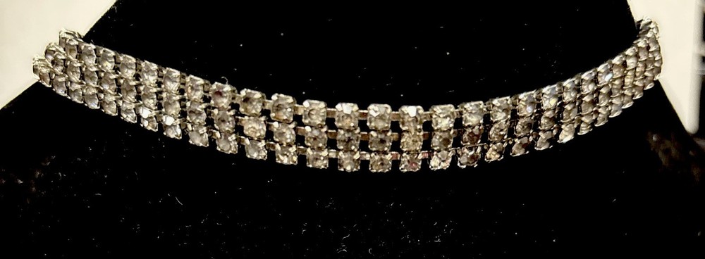 Necklace three-strand rhinestone Clear choker Prong Setting Vintage Silver Tone