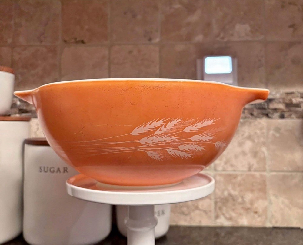 Pyrex Autumn Harvest Wheat 443 Cinderella Mixing Bowl 2.5L Orange Vintage