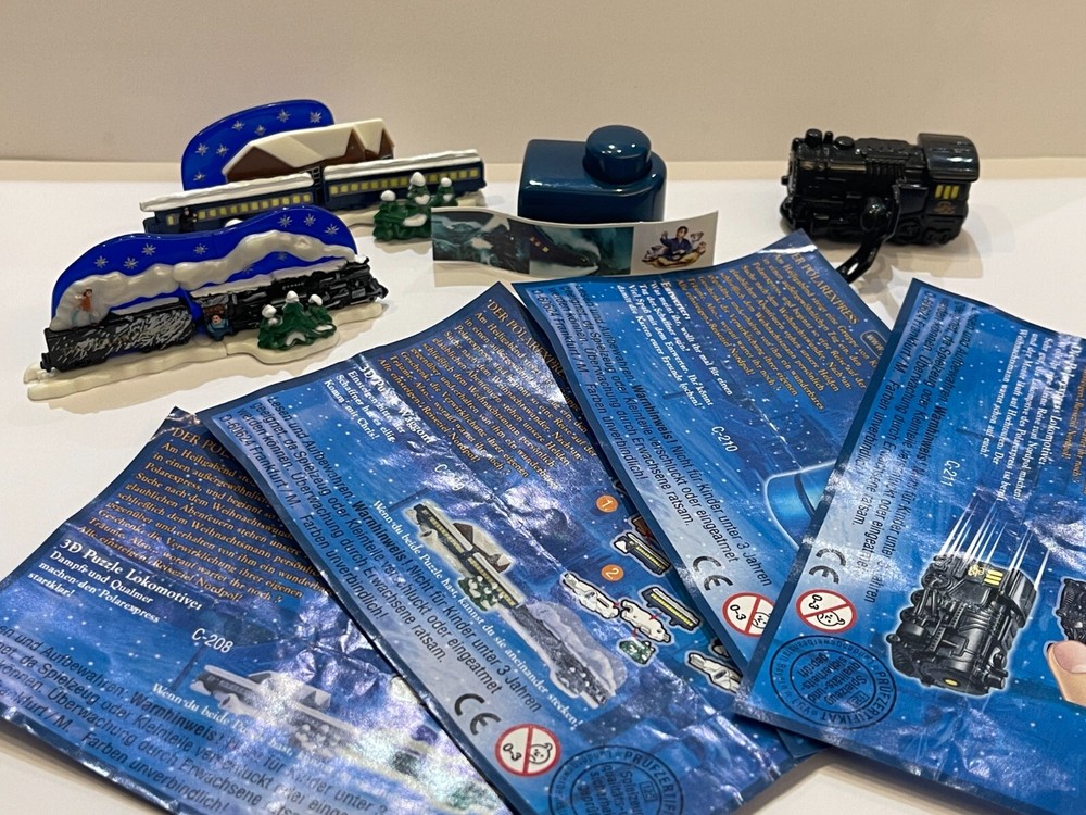 Full Kinder Surprise The Polar Express German Set with All BPZ-image