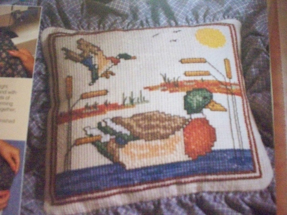 Autmn Mallard Ornament Design OOP Magazine Cross Stitch PATTERN (S)