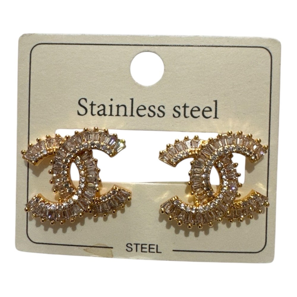 ‏Elegant Stainless Steel Earrings - Luxury Crystal Design ‏