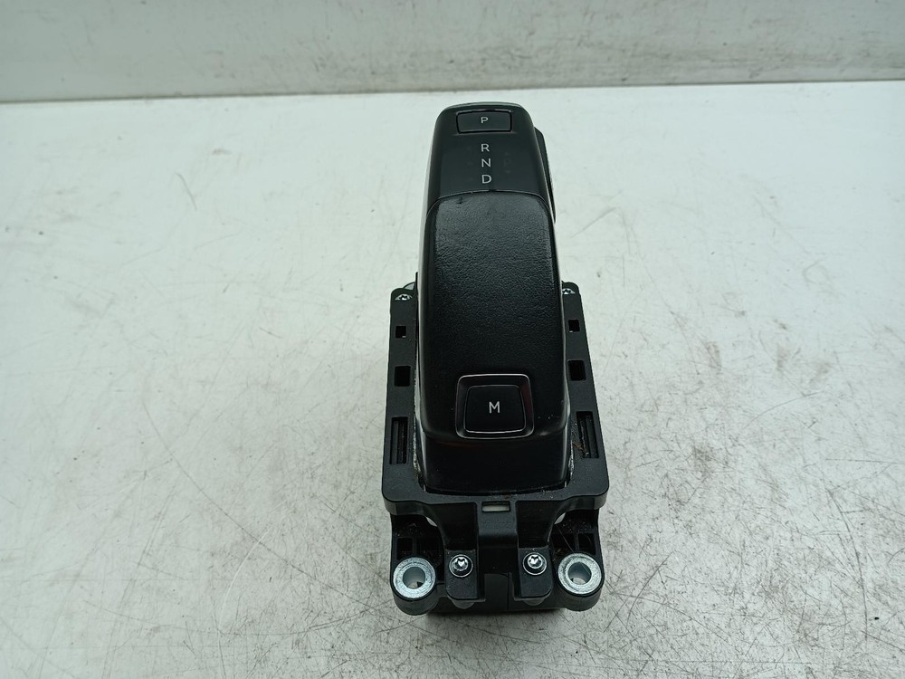 PEUGEOT 3008 GEAR SHIFTER SELECTOR AUTOMATIC 98205728DX MK2 2016 - 2017