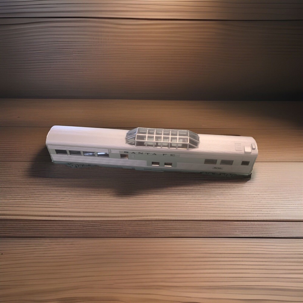 Lionel HO Gauge Santa Fe Add-On Passenger Car 500 Done