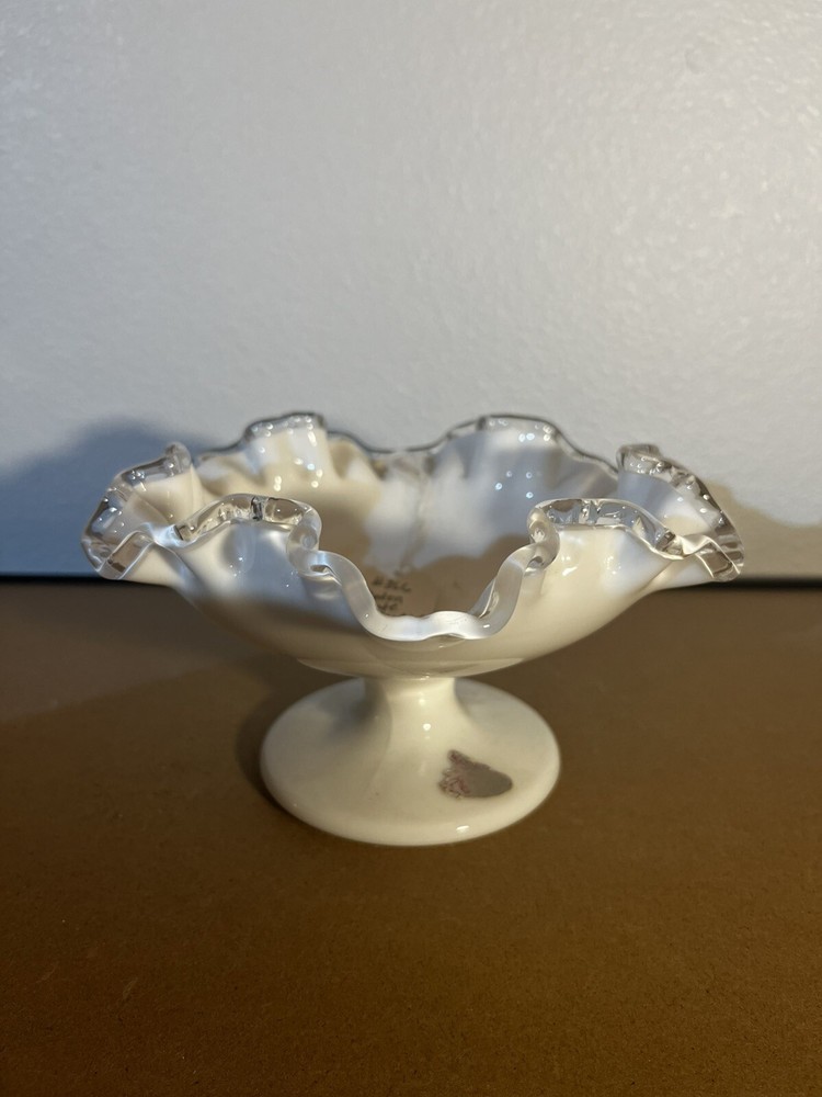 Vintage Fenton Silvercrest Crimped Ribbon Edge Pedestal Bowl Art Glass Vase
