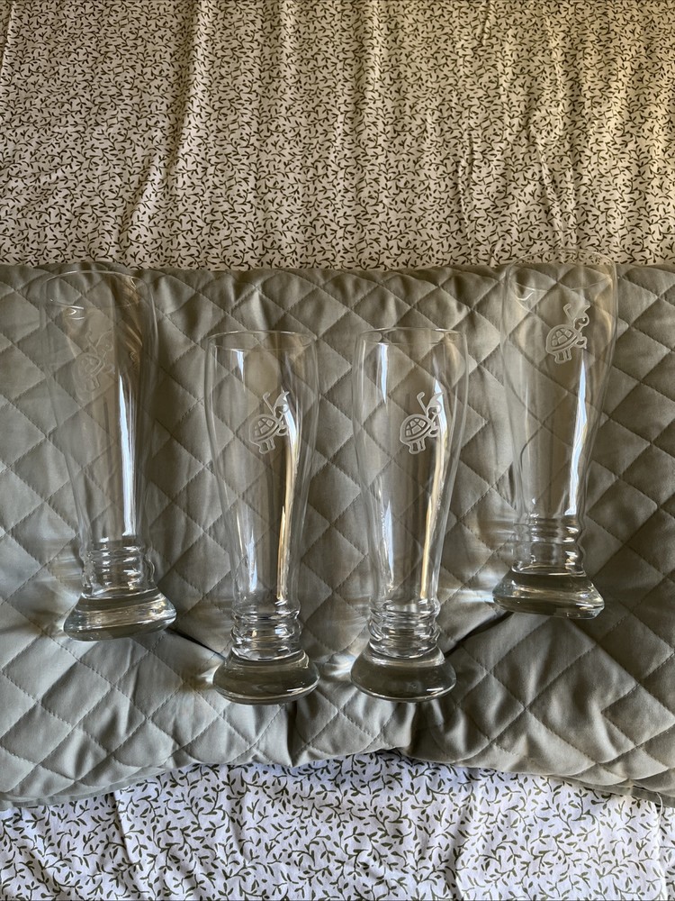 4 Golfing Turtle Etched Pilsner Glasses - Set of 4