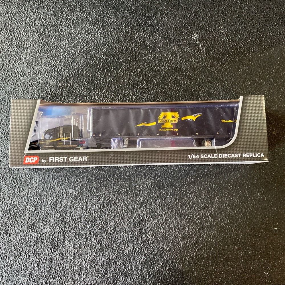 First Gear DCP 60-0479 Tan Tara Peterbilt 579 with Roll Tarp Trailer