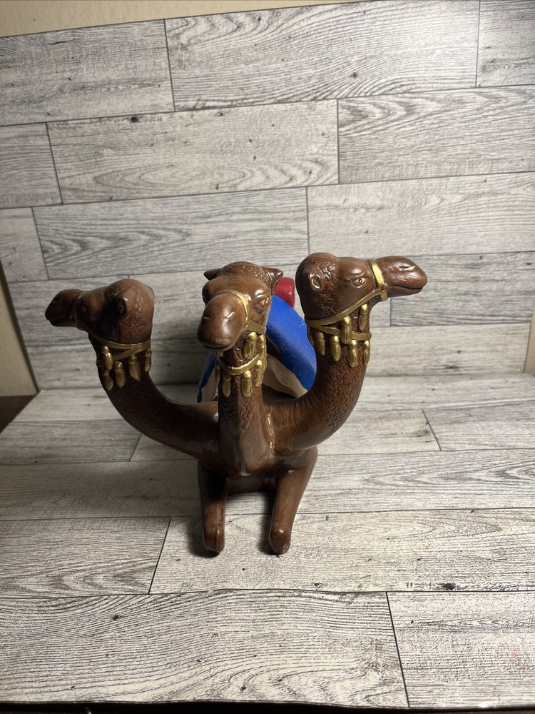 Rare Vtg 3 Headed Camel Hand Painted Ceramic Mold Signed & Dated
