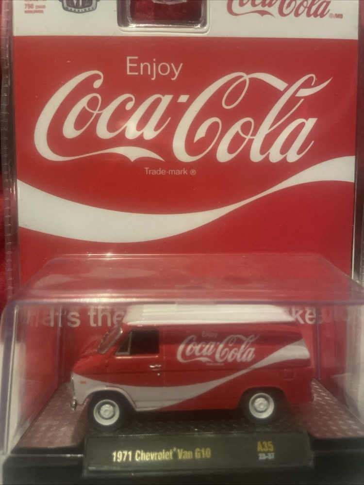 M2 Machines Coca-Cola 1971 Chevrolet Van G10 A35 Coke Delivery