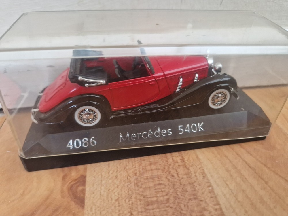1/43 SOLIDO AGE D'OR - CLASSIC 1951 MERCEDES 540K RED DIECAST CAR REF 4086