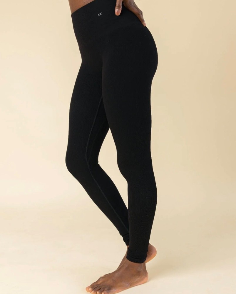 Branwyn Merino Essential Compressive Legging 28” $158 MSRP Women’s Size M Black