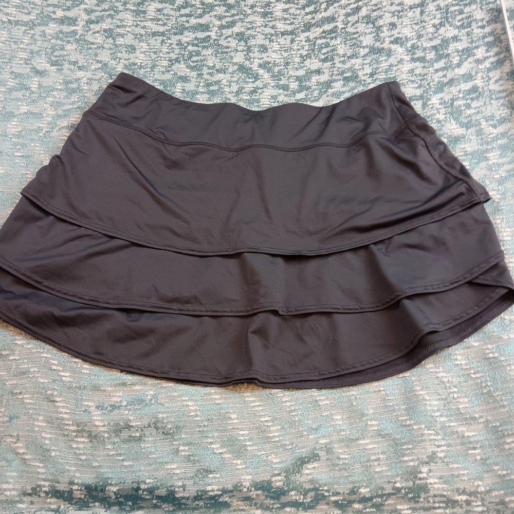Athleta Womens Medium Tall Tiered Ruffle Athletic Skort for Running Tennis