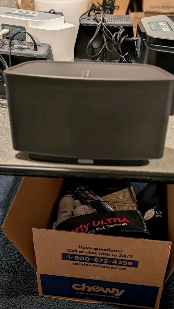 EXCELLENT CONDITION- SONOS-Zone Player S5 System. Less Than One Year Usage.