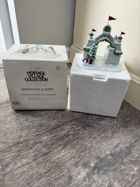 Department 56 Heritage Village North Pole Gate with original packaging