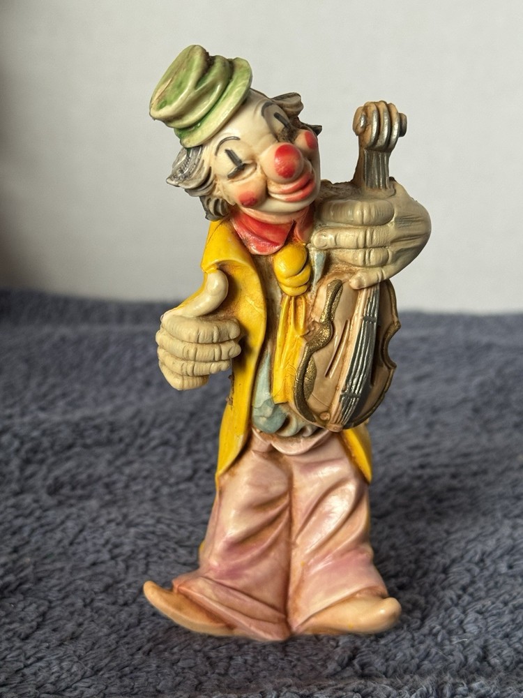 Simonelli Italian Clown Figurine With Violin