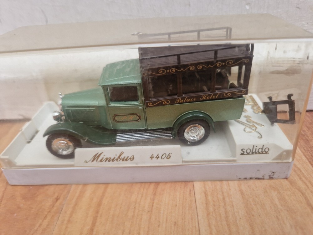 1/43 SOLIDO AGE D'OR - CLASSIC CITROEN C4F MINIBUS DIECAST CAR REF 4405