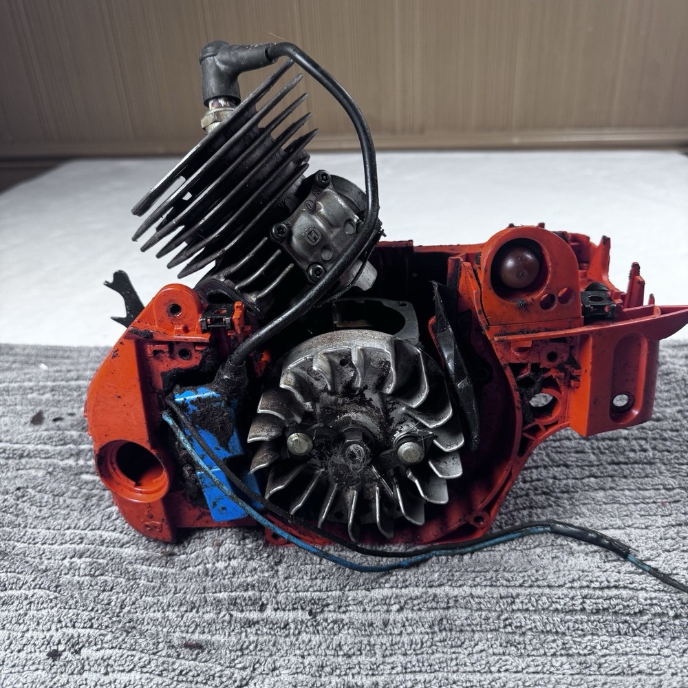 Husqvarna 350 Chainsaw Engine Motor Crankcase Parts Project OEM
