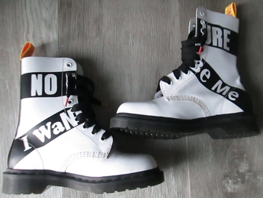 DR MARTENS SEX PISTOLS AIR WAIR W/BOUNCING SOLES WHITE BOOTS WOMENS SZ 6 L 2019