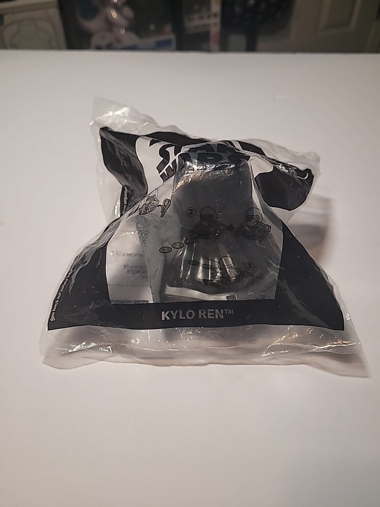 Star Wars Kylo Ren McDonalds #8 Happy Meal Box Toy New and Sealed