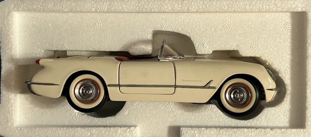 Franklin Mint 1953 Chevrolet Corvette Roadster Convertible Sports Car Replica