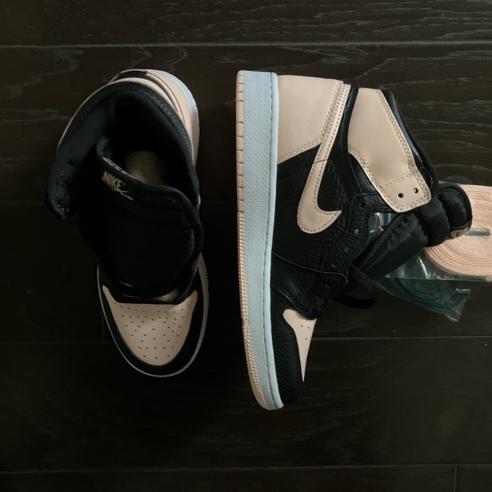 Size 4.5 - Air Jordan 1 Retro OG High Crimson Tint